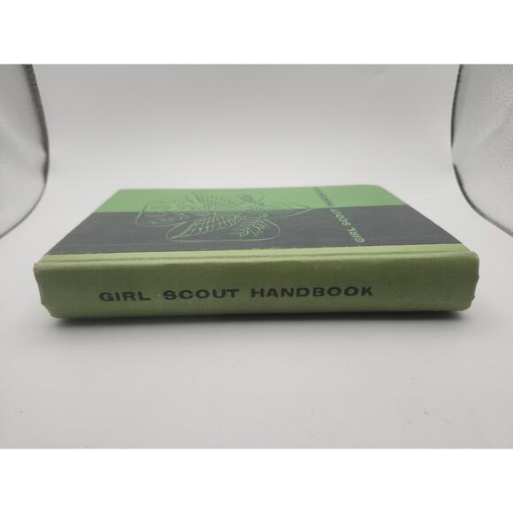 Vintage 1953 Girl Scout Handbook Intermediate Program 1954 Printing Hardcover - Picture 4 of 8